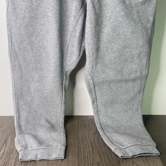 Nike Men's Size XL Gray Fleece Joggers - Comfortable Everyday Sweatpants - 1357 - Picture 3 of 12